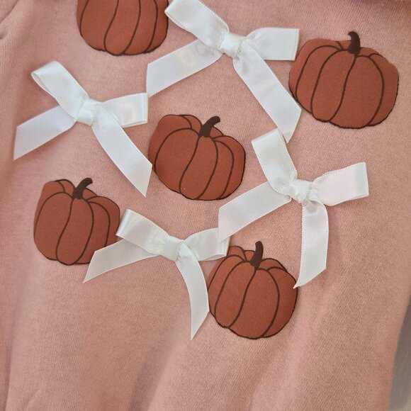 Nicole Miller Bubble Onesie with Pumpkin Print including socks and headband - Picture 5 of 6